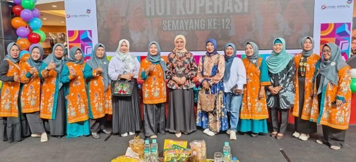 Koperasi Semayang Kota Balikpapan merayakan Hari Ulang Tahun (HUT) ke-12 yang digelar meriah di Mall Ewalk Balikpapan Superblock, pada Sabtu (26/7/2025). Foto: BorneoFlash/Ist