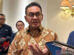 Menteri Perdagangan (Mendag) Budi Santoso ditemui usai menghadiri Kajian Tengah Tahun INDEF 2025 di Jakarta, Rabu (2/7/2025). (ANTARA/Maria Cicilia Galuh)