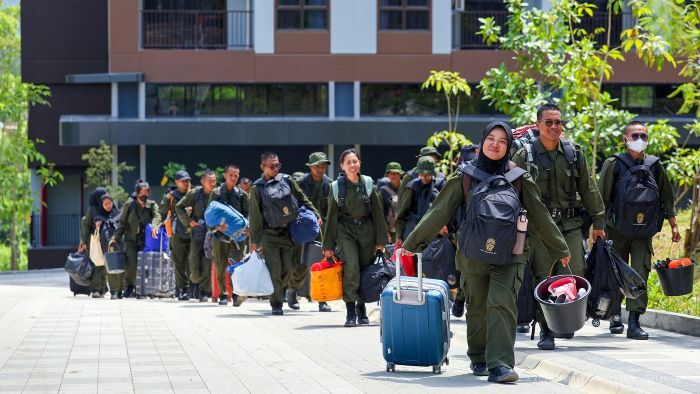 Para CPNS tiba di IKN dan langsung menempati hunian yang telah disiapkan pemerintah, yaitu di Rumah Susun ASN 1 dan ASN 3, Kamis (3/7/2025). Foto: HO/Humas Otorita IKN