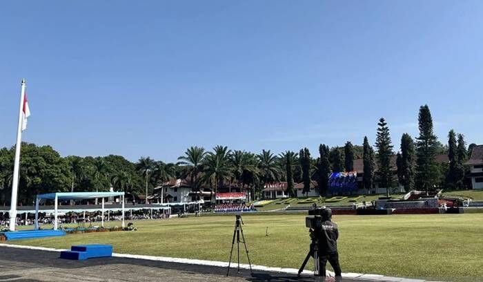 Suasana lokasi upacara pelantikan 1.110 Pamong Praja Muda IPDN menjadi ASN di Kampus IPDN Jatinangor, Kabupaten Sumedang, Jawa Barat, Senin (28/7/2025). FOTO: ANTARA/Genta Tenri Mawangi/pri.