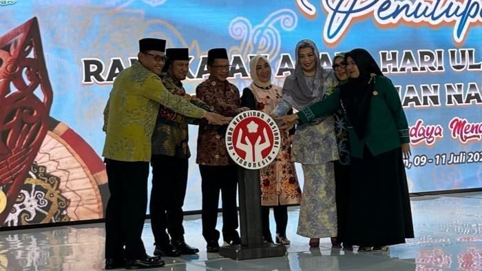 Penutupan perayaan HUT ke 45 Dekranas Tahun 2025 di Balikpapan Sport and Convention Center (BSCC)/DOME, pada Jumat (11/7/2025). Foto: BorneoFlash/Niken Sulastri
