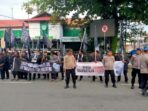 Polresta Balikpapan disiagakan penuh dalam pengamanan kegiatan kemasyarakatan berupa Orasi Damai Bela Palestina yang digelar oleh Komunitas Muslim Balikpapan Bersatu (KMBB) di kawasan Simpang Balikpapan Plaza, Minggu (6/72025). Foto: HO/Humas Polresta Balikpapan