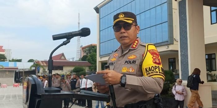 Polresta Balikpapan menggelar Apel Operasi Patuh Mahakam 2025 yang dipimpin langsung oleh Kapolresta Balikpapan Kombes Pol Anton Firmanto, S.H., S.I.K., M.Si. Pada Senin pagi (14/7/2025). Foto: HO/Humas Polresta Balikpapan