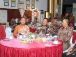Polresta Balikpapan menggelar Nonton Bareng (Nobar) Pagelaran Wayang Kulit bersama Kapolda Kalimantan Timur dan jajaran Muspida Kota Balikpapan yang diselenggarakan di Lobi Dalam dan Halaman Mapolresta Balikpapan, pada Jumat malam (4/7/2025). Foto: HO/Humas Polresta Balikpapan