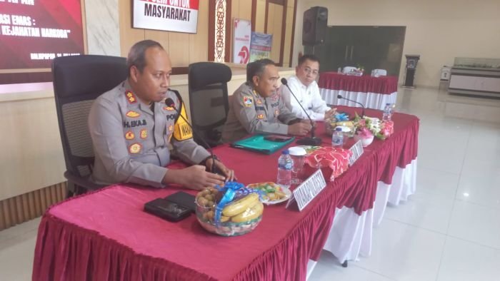 Puslitbang Polri menggandeng Polresta Balikpapan untuk menggelar kegiatan penelitian dan diskusi mendalam bertajuk Focus Group Discussion (FGD) di Lobi Dalam Mapolresta Balikpapan, pada Senin (21/7/2025). Foto: HO/Humas Polresta Balikpapan