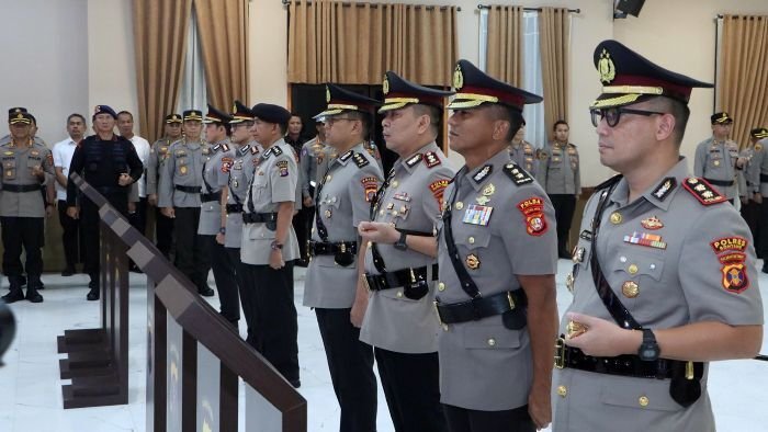 Sebanyak dua Pejabat Utama Polda Kaltim dan dua Kapolres jajaran resmi berganti posisi. Foto: HO/Humas Polda Kaltim