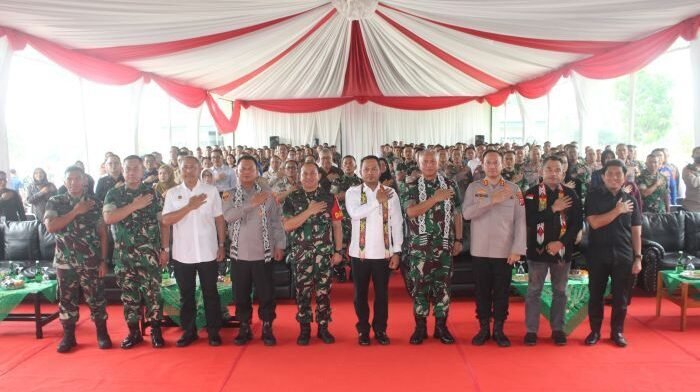 Sinergitas antara TNI, Polri, dan Pemerintah Provinsi Kalimantan Timur dalam kunjungan kerja bersama Pangdam VI/Mulawarman Mayjen TNI Rudy Rachmat Nugraha, S.I.P., M.Sc., di Kota Bontang, pada Sabtu (12/07/2025). Foto: HO/Pendam VI/Mlw