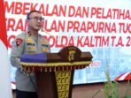Wakapolda Kaltim Brigjen Pol Dr. H. M. Sabilul Alif, S.H., S.I.K., M.Si.,secara resmi membuka kegiatan Pembekalan Latram Prapurna Tugas Personel Polda Kaltim Tahun Anggaran 2025, yang digelar di Gedung Mahakam Mapolda Kaltim, pada Kamis (31/7/2025). Foto: HO/Humas Polda Kaltim