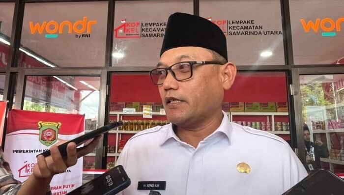 Wakil Gubernur Kalimantan Timur, Seno Aji, saat memberikan keterangan kepada wartawan. Foto: BorneoFlash/Nur Ainunnisa