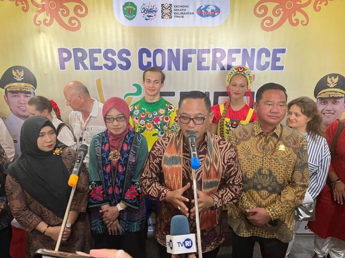 EBIFF 2025 Suguhkan Kirab Budaya, Wagub Seno Soroti Pentingnya Pelestarian dan Promosi Budaya