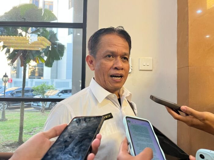 Disdikbud Kaltim Akan Tertibkan Praktik Pemesanan Seragam Mandiri Mulai 2026