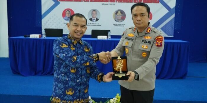 Polda Kaltim menggelar sosialisasi bertema“Sinergitas Kepolisian dan Perguruan Tinggi dalam Pencegahan dan Pemberantasan Penyalahgunaan serta Peredaran Gelap Narkotika” di Politeknik Negeri Balikpapan (Poltekba). Foto: HO/Humas Polda Kaltim