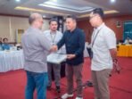 PLN UIP KLT meraih penghargaan sebagai Pengelola Proyek Terbaik Kedua dalam ajang Project Management Award Divisi Manajemen Konstruksi Sumatera, Kalimantan, dan Sulawesi (DIV MKS) Semester I Tahun 2025. Foto: HO/PLN UIP KLT