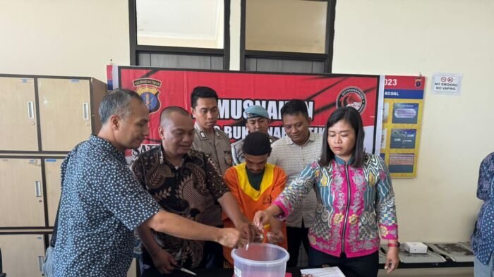 Satresnarkoba Polresta Balikpapan kembali melakukan aksi tegas, dalam memberantas peredaran narkotika di wilayah hukumnya. Foto: HO/Humas Polresta Balikpapan