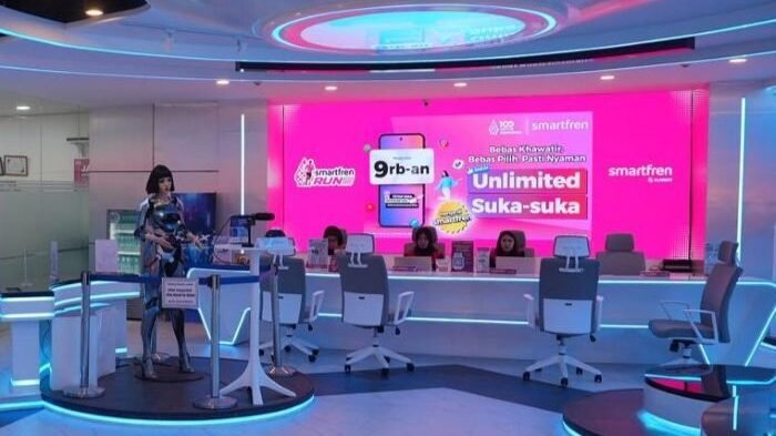 Suasana Layanan Pelanggan Smartfren di Galeri Smartfren, Jalan Sabang, Jakarta Pusat. Foto: HO/ XLSMART