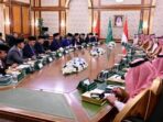 Presiden Republik Indonesia Prabowo Subianto dan Putra Mahkota sekaligus Perdana Menteri Kerajaan Arab Saudi, Pangeran Mohammed bin Salman bin Abdulaziz Al Saud (MBS) di Istana Al-Salam, Jeddah, pada Rabu (02/07/2025). Foto: setneg.go.id