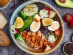 Ilustrasi. Makanan sehat memberikan nutrisi tepat untuk fisik. Foto: Freepik