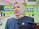 Anggota DPRD Paser, Nurhayati usai menghadiri launching MBG di SMP Negeri 2 Tanah Grogot, pada Selasa (19/8/2025). Foto: BorneoFlash/IST