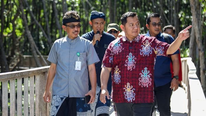 Bupati PPU, H. Mudyat Noor melakukan kunjungan kerja ke kawasan Taman Hutan Raya (Tahura) Ngurah Rai, Kota Denpasar, Bali. Kamis (7/8/2025). Foto: HO/Prokopimkabppu