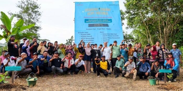 Kopi Liberika Sepaku Siap Jadi Ikon Nusantara: Otorita IKN Gelar Gerakan Tanam Bersama Petani