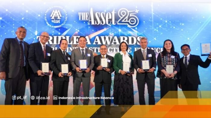 IIF mendapatkan 5 penghargaan internasional di The Asset Triple A Sustainable Infrastructure Awards 2025. Foto: HO/iif.co.id