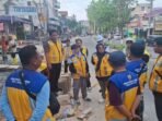 Kepala DPU Kota Balikpapan, Rita beserta jajaran melakukan pengecekan pengerjaan drainase di Jalan Ahmad Yani, pada Sabtu (30/8/2025). Foto: BorneoFlash/Niken Sulastri