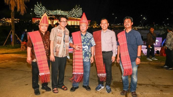 Kepala Otorita IKN, Basuki Hadimuljono mengikuti kegiatan malam kebersamaan dalam penutupan acara Congress of Indonesian Diaspora (CID) ke-8. Foto: HO/Humas Otorita IKN