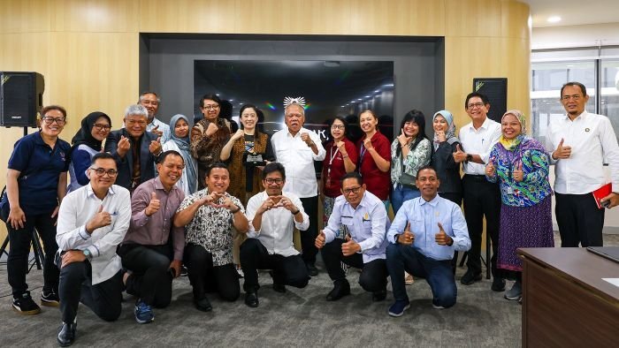 Kepala Otorita IKN, Basuki Hadimuljono, menyambut para diaspora dengan hangat pada Minggu (4/08/2025). Foto: HO/Humas Otorita IKN