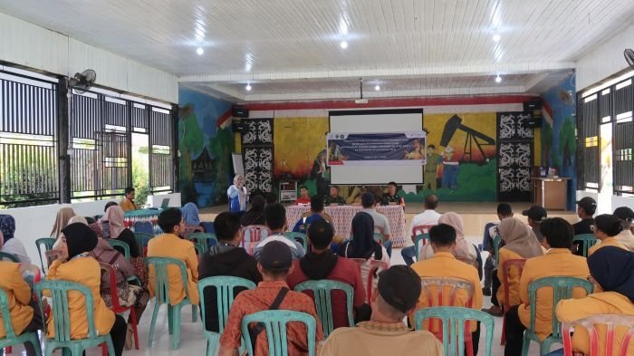 PEP Sangatta Field menggelar sosialisasi penanganan kebakaran skala rumah tangga bagi warga Desa Sangkima, Kecamatan Sangatta Selatan, Kabupaten Kutai Timur, pada 28 Juli 2025. Foto: HO/PEP Sangatta Field