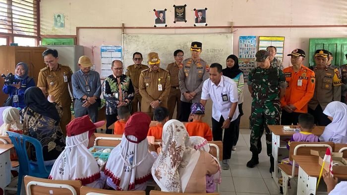 PEP Tanjung Field Dukung Program Bunga Desa, Salurkan 150 Porsi Makanan Bergizi untuk Siswa SD di Tabalong