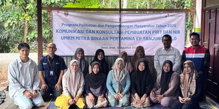 PEP Tanjung Field menyelenggarakan kegiatan Komunikasi dan Konsultasi Pembuatan Pangan Industri Rumah Tangga (PIRT) dan Nomor Induk Berusaha (NIB) bagi UMKM di Desa Jirak, Kabupaten Tabalong, Kalimantan Selatan, pada 12 Agustus 2025. Foto: HO/PEP Tanjung Field