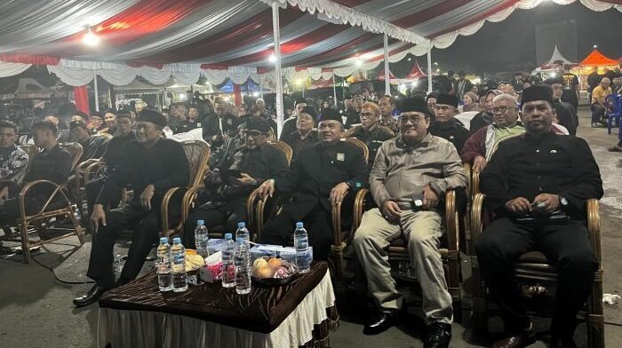PSHT Cabang Balikpapan menggelar peringatan HUT ke-48, yang dirangkai dengan HUT ke-80 Republik Indonesia serta tasyakuran warga baru PSHT 2025, pada Minggu Malam (24/8/2025). Foto: BorneoFlash.com/Niken Sulastri