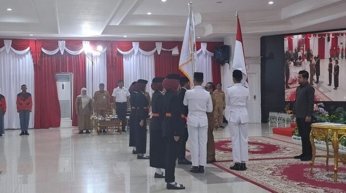 Pengukuhan DPPI Kota Balikpapan masa bakti 2025–2029 di Auditorium Balai Kota, pada Selasa (5/8/2025). Foto: BorneoFlash/Niken Sulastri