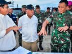 Peninjauan Sekolah Taruna Nusantara IKN bersama Plt. Deputi Bidang Sarana dan Prasarana (Danis Hidayat Sumadilaga), Kepala Otorita IKN (Basuki Hadimuljono) dan Sekjen Kemenhan RI (Letnan Jenderal TNI Tri Budi Utomo). Foto: HO/Humas Otorita IKN