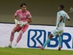 Atas penampilan apik Penjaga gawang Borneo FC, Nadeo Arga Winata kembali dipanggil timnas Indonesia asuhan pelatih Patrick Kluivert. Foto: HO/ileague.id