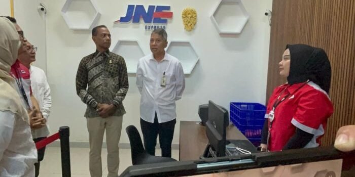 Peresmian Sales Counter JNE – IKN 01, di Hunian ASN 4 Tower 3 Lantai Dasar, Kawasan Inti Pusat Pemerintahan (KIPP), pada Rabu, 27 Agustus 2025. Foto: BorneoFlash/Niken Sulastri