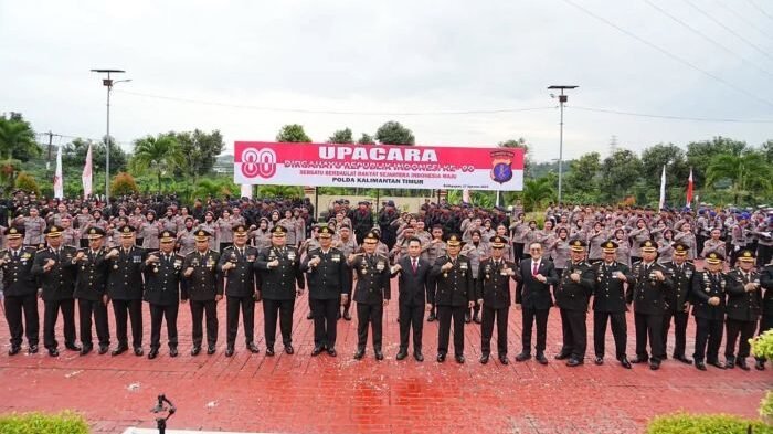 Polda Kaltim Gelar Upacara Peringatan Hari Ulang Tahun (HUT) ke-80 Kemerdekaan Republik Indonesia di Lapangan Mapolda Kaltim, pada Minggu (17/08/2025). Foto: HO/Humas Polda Kaltim