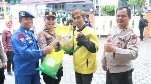 Polda Kaltim menggelar Gerakan Pangan Murah (GPM) secara serentak di Pelabuhan Semayang, Balikpapan, pada Sabtu (30/8/2025). Foto: HO/Humas Polda Kaltim 