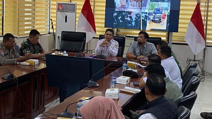 Rapat Koordinasi Penanganan Bendera One Piece di Balikpapan, di Ruang Rapat 1 Balai Kota Balikpapan, pada Rabu (6/8/2025). Foto: BorneoFlash/Niken Sulastri