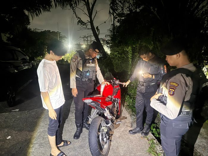 Polresta Balikpapan Tertibkan 12 Kendaraan Roda 2 dengan Knalpot Brong dalam Kegiatan UKL