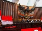 Sejumlah pegawai melakukan gladi kotor persiapan pidato presiden di Kompleks Parlemen, Senayan, Jakarta, Rabu (13/8/2025). FOTO : ANTARA FOTO/Rivan Awal Lingga/nz/aa.