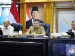 Sekretaris Jenderal Kementerian Dalam Negeri Tomsi Tohir (tengah). FOTO : ANTARA/HO-Kemendagri.