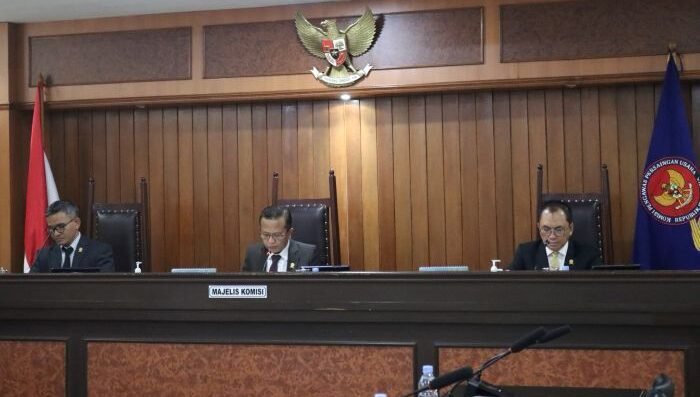 Sidang Putusan KPPU atas Perkara Dugaan Pelanggaran terkait Penjualan Truk Merek Sany. Foto: HO/KPPU