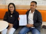 Sri Evi New Yearsi bersama kuasa hukumnya, Titus Tibayan Pakalla. Foto: BorneoFlash/Nur Ainunnisa