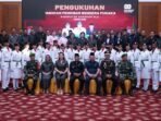 Wabup Mahulu, Yohanes Avun secara resmi mengukuhkan Paskibraka Kabupaten Mahulu Tahun 2025 di Ballroom Kantor Bupati Mahulu, pada Jumat (15/8/2025). Foto: HO/Prokopim Mahulu