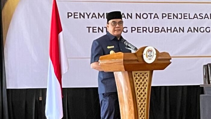 Wakil Wali Kota Balikpapan, Bagus Susetyo saat Rapat Paripurna DPRD Kota Balikpapan di Gedung Parkir Klandasan Balikpapan, pada Selasa (19/8/2025). Foto: BorneoFlash/Niken Sulastri