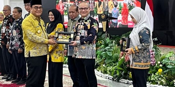 Pemkot Anugerahkan Wali Kota Awards 2025 kepada OPD Terbaik Bidang Pengawasan