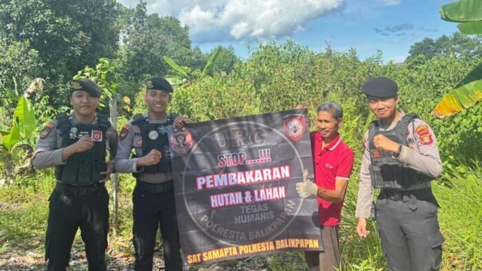 Polresta Balikpapan bersama instansi terkait melakukan pencegahan ancaman kebakaran hutan dan lahan (karhutla) karena memasuki musim pancaroba. Foto: HO/Humas Polresta Balikpapan