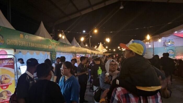 Penutupan acara Festival Kopi Papua 2025 yang berlangsung di Kota Jayapura, Papua (22/9/2025). Foto: ANTARA/Qadri Pertiwi