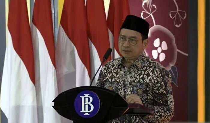 Direktur Eksekutif Departemen Regional Bank Indonesia (BI) Muhammad Firdauz Muttaqin dalam Festival Syariah 2025 di Surabaya, Jumat (12/9/2025). FOTO: ANTARA/Astrid Faidlatul Habibah Direktur Eksekutif Departemen Regional Bank Indonesia (BI) Muhammad Firdauz Muttaqin dalam Festival Syariah 2025 di Surabaya, Jumat (12/9/2025). FOTO: ANTARA/Astrid Faidlatul Habibah